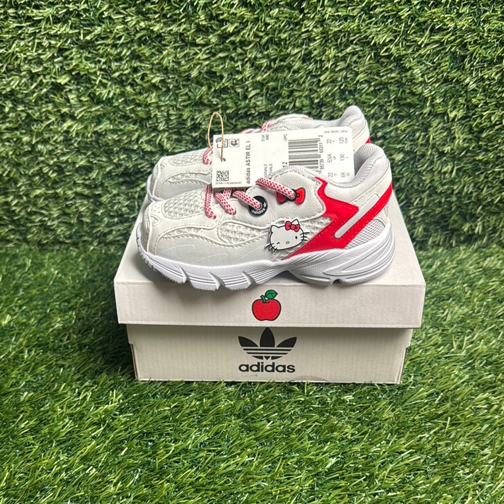 Adidas Hello Kitty Astir GX1912 NEW